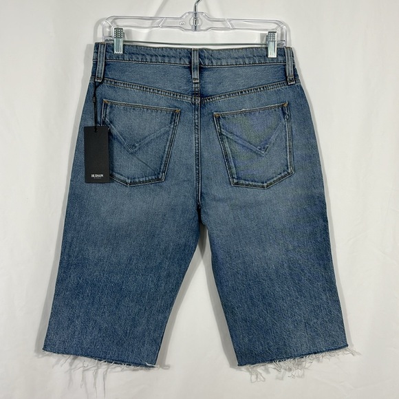 Hudson Jeans Sloane Long Cut Off Short in Worn Vanquish | Size 26 - Picture 5 of 11